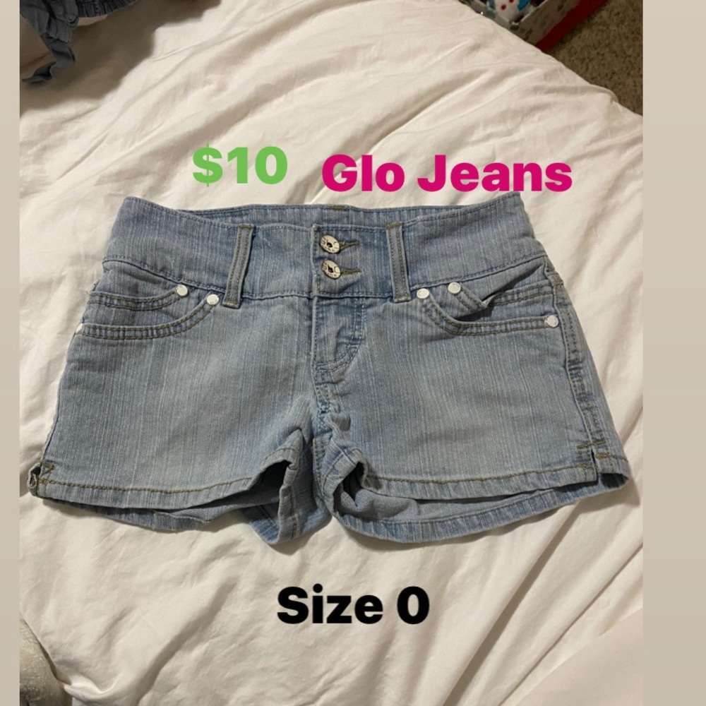 Clothes - Picture 4 of 7